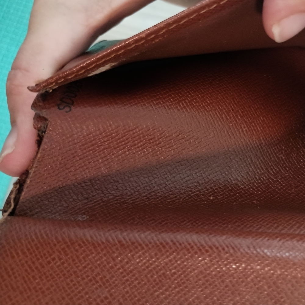 Louis Vuitton Monogram Kisslock Wallet - Picture 11 of 15